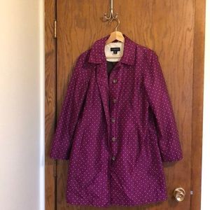 Land’s End Women’s Rain Coat.  Size 6-8.